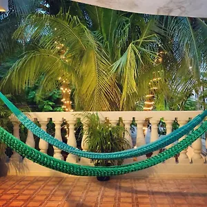 Casa Tropical Guest house